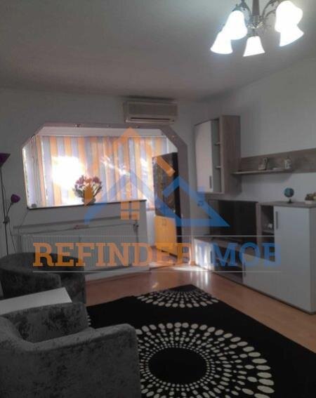 Crangasi, vanzare apartament 2 camere, bloc reabilitat.